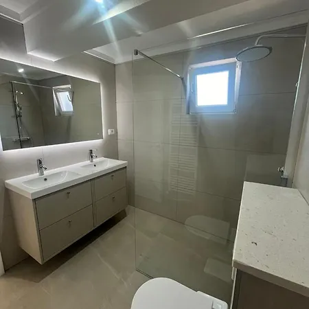 米兰达公寓式酒店 公寓 *