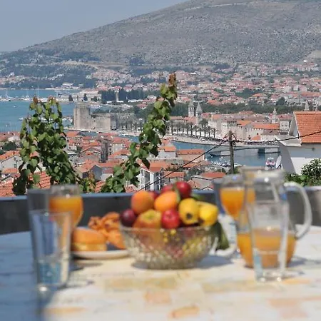 Miranda Apartment Trogir